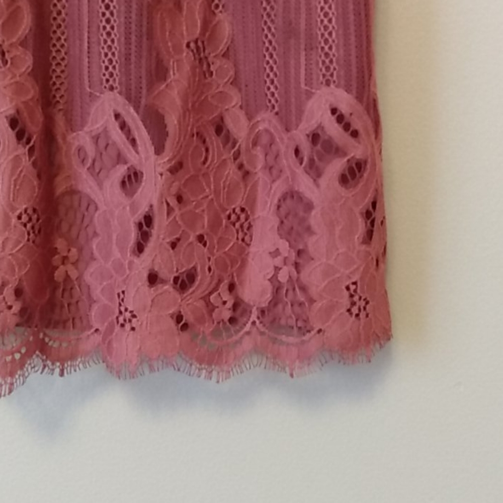 003 - Picture 2 of 4